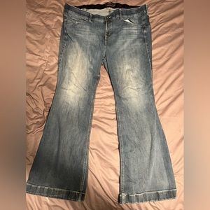 Torrid Bombshell Flares